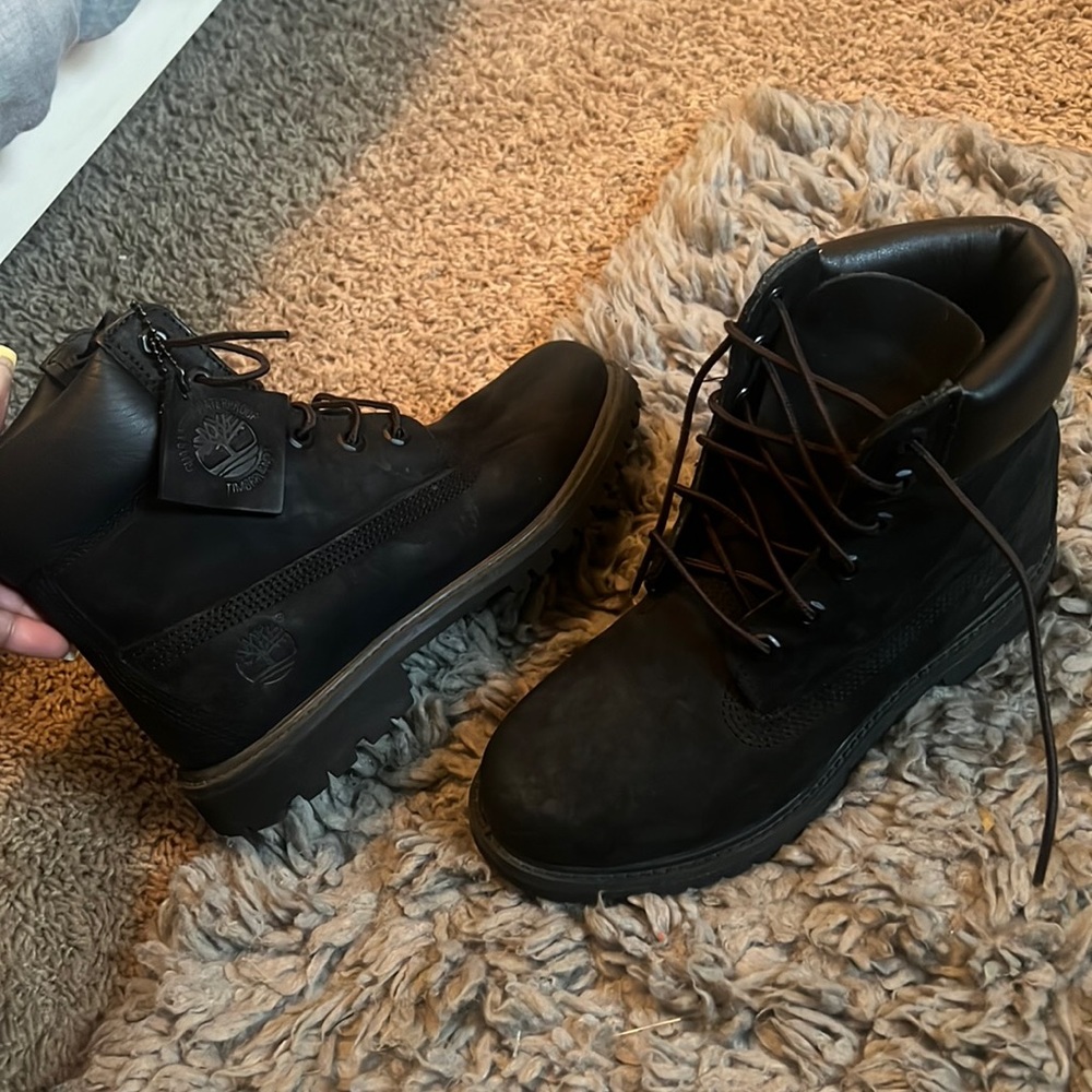 Black Timberland Boots     Size: 7M      Worn Twice    Box Not Included